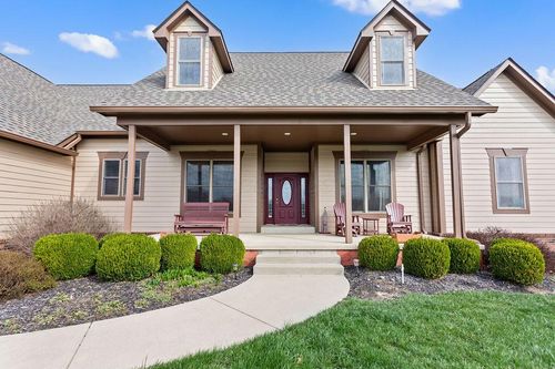 1690 Lynnbrook Ct, Orient, OH, 43146-9437 | Card Image