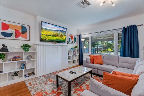 820 Sw 26th Rd, Miami, FL, 33129-2235 | Card Image