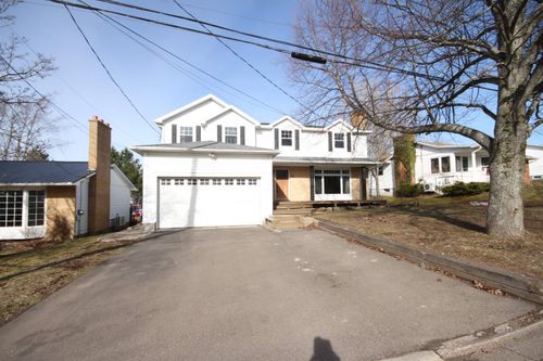 26 Macquarrie Dr, Port Hawkesbury, NS, B9A2K8 | Card Image