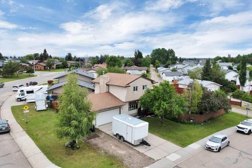 6004 54 Street, Rocky Mountain House, AB, T4T1J3 | Card Image