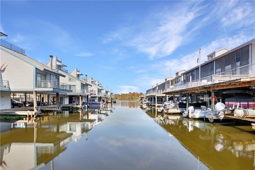 e-2-141 Highway 22 E, Madisonville, LA, 70447-9475 | Card Image