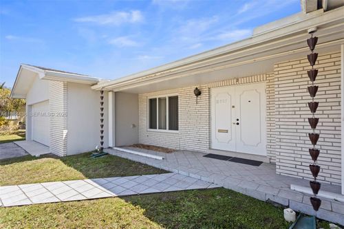 11807 Sw 112th Ave, Miami, FL, 33176-3916 | Card Image