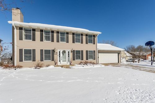 N75W23186 N Ridgeview Circle, Sussex, WI, 53089 | Card Image