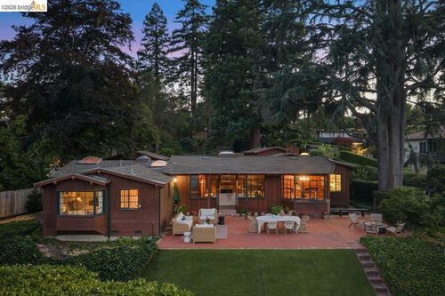 661 Woodmont Ave, Berkeley, CA, 94708-1233 | Card Image