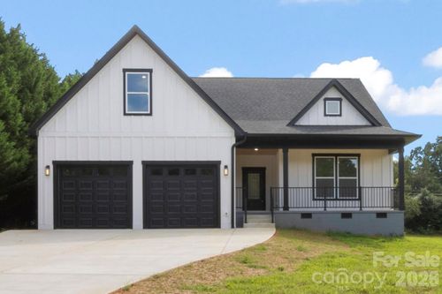 2589 Polo Ln, Maiden, NC, 28650-8728 | Card Image