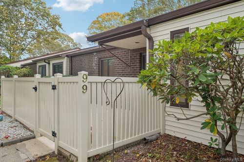99 Birchwood Rd, Coram, NY, 11727-3631 | Card Image