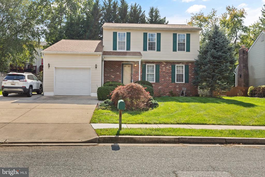Hickoryhurst Dr, Baltimore, MD 21236