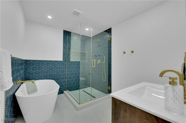 Second master bathroom | Image 75