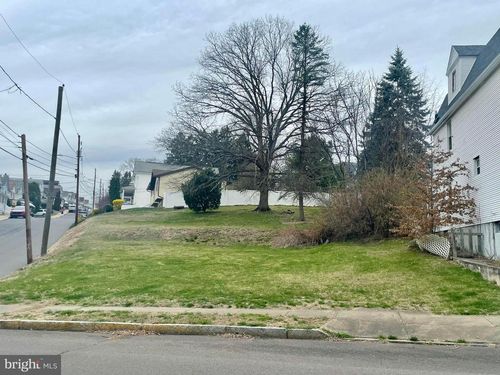 25 Spruce And Andover, Wilkes Barre, PA, 18702 | Card Image
