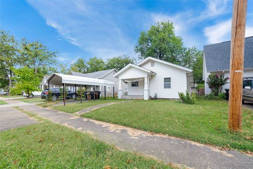 428 E 4th St, Claremore, OK, 74017-7409 | Card Image
