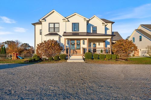 7314 Dug Hill Rd, Bon Aqua, TN, 37025-9615 | Card Image