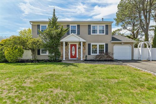 2 Deer Path, East Patchogue, NY, 11772-4615 | Card Image