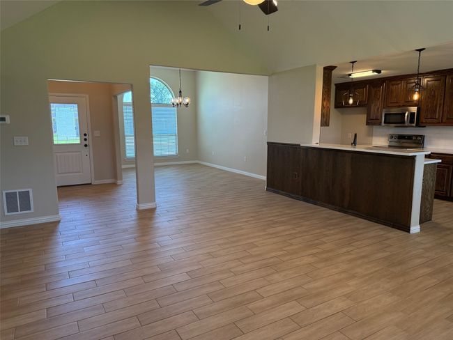 803 Mary Lee Ln, House other with 3 bedrooms, 2 bathrooms and null parking in Collinsville TX | Image 7