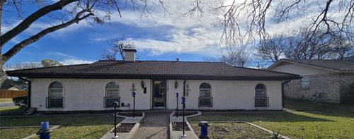 3401 Glenmont Dr, Fort Worth, TX, 76133-3118 | Card Image