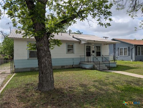 1185 W Mill Street, New Braunfels, TX, 78130 | Card Image