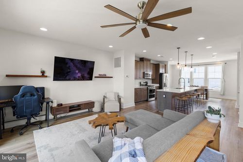 102 Phacelia Way, LAKE FREDERICK, VA, 22630-2383 | Card Image