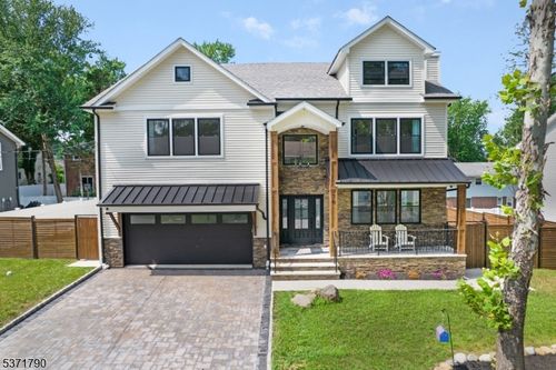 76 Glen Ave, Roseland, NJ, 07068-1631 | Card Image