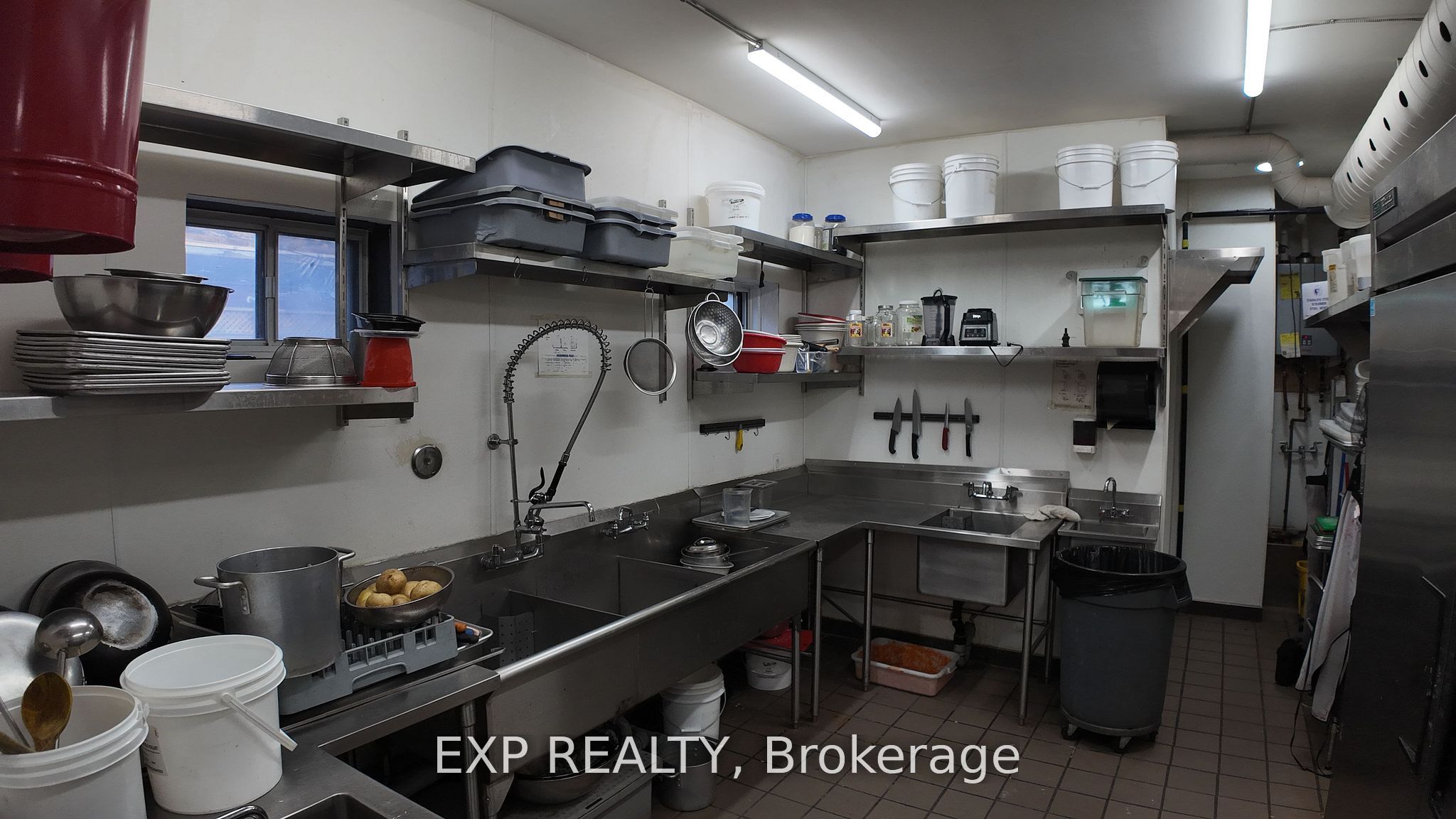 Commercial Sale in Mississauga 5
