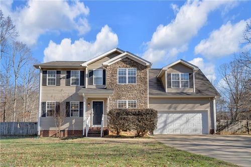 8190 Springbirch Dr, Stokesdale, NC, 27357-8582 | Card Image