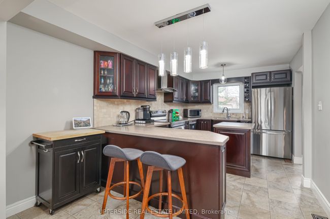 69 Janedale Cres, House other with 3 bedrooms, 2 bathrooms and 3 parking in Whitby ON | Image 9