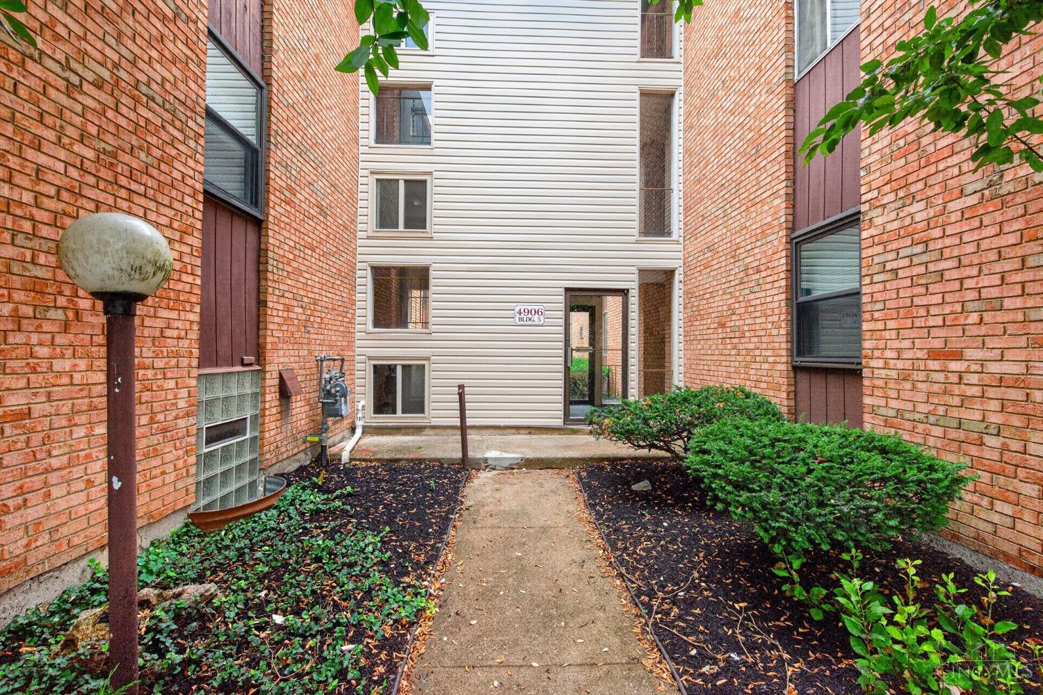 Residential in St Bernard 3