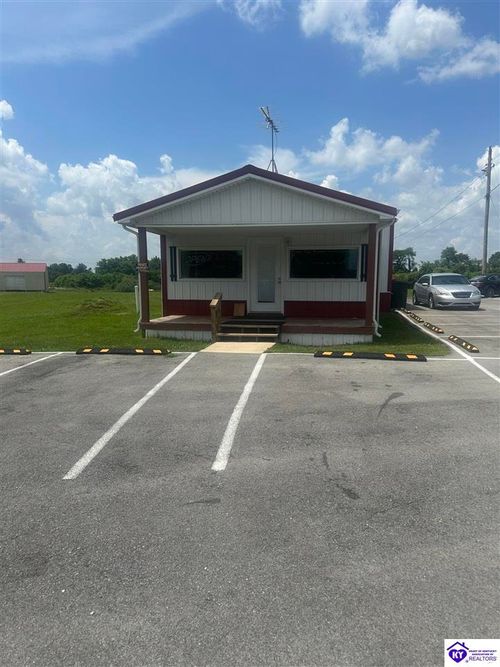 2738 E Highway 86, Irvington, KY, 40146-5627 | Card Image