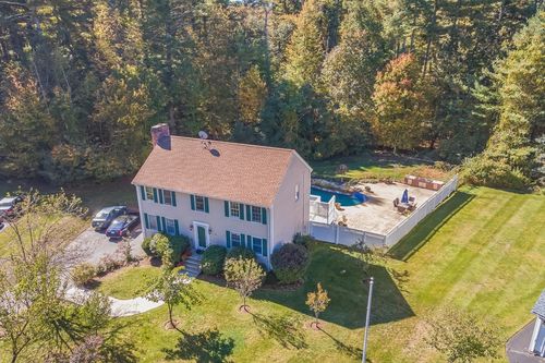31 Timbercreek Rd, Billerica, MA, 01821-4141 | Card Image