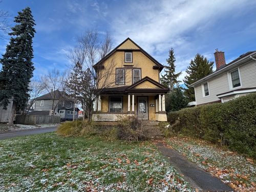 4579 Eastwood Cres, Niagara Falls, ON, L2E1B1 | Card Image