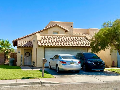 2210 E 27th Ln, Yuma, AZ, 85365-3292 | Card Image