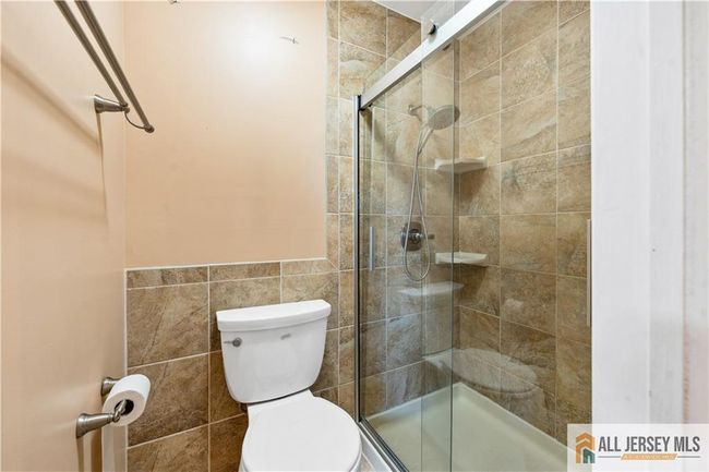 4 Barkley Ct, House other with 4 bedrooms, 3 bathrooms and null parking in MONMOUTH JUNCTION NJ | Image 23