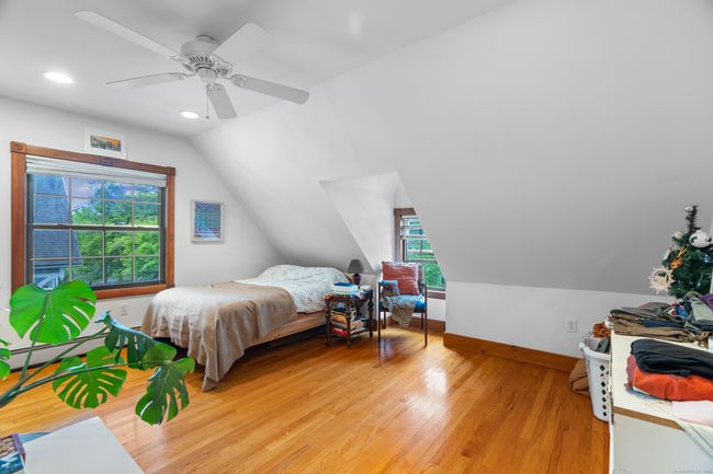 623 Whitney Ave, Home with 21 bedrooms, 13 bathrooms and 12 parking in New Haven CT | Image 33
