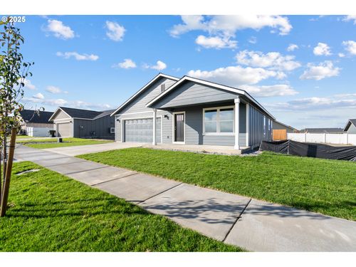 148 Sw Eagle Dr, Boardman, OR, 97818-8107 | Card Image