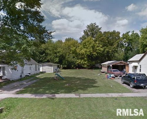 209 S Walnut St, Du Quoin, IL, 62832-1868 | Card Image