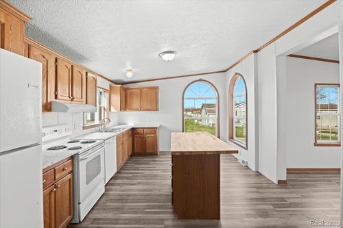 3502 Midsummer Ln, Northville, MI, 48167-8694 | Card Image