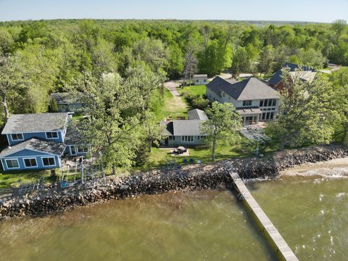 42536 Pleasure Park Rd, Ottertail, MN, 56571-9455 | Card Image