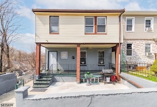 11 N 5th St, Paterson, NJ, 07522-2053 | Card Image