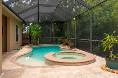 Fabulous HEATED pool and jacuzzi 10 yr warranty | Image 2