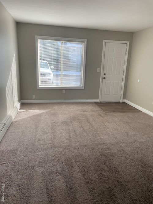 unit-2-36241 Hathaway Street, New Baltimore, MI, 48047 | Card Image