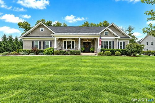 8 Birdseye Rd, Monroe, CT, 06468-1487 | Card Image