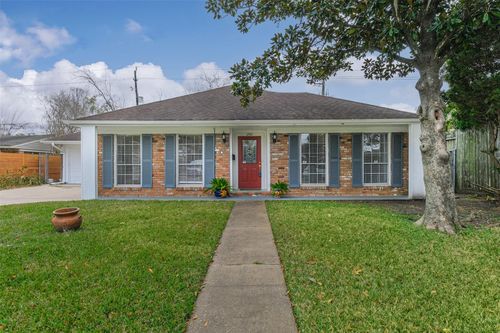 2601 Briarhurst Dr, Houston, TX, 77057-4426 | Card Image
