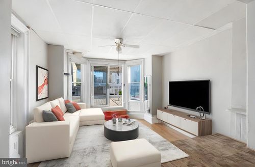 2r-711 Corinthian Ave, PHILADELPHIA, PA, 19130-2614 | Card Image