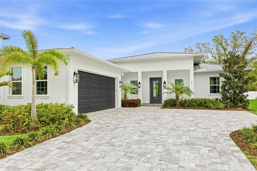 201 S Shade Ave, SARASOTA, FL, 34237-7220 | Card Image