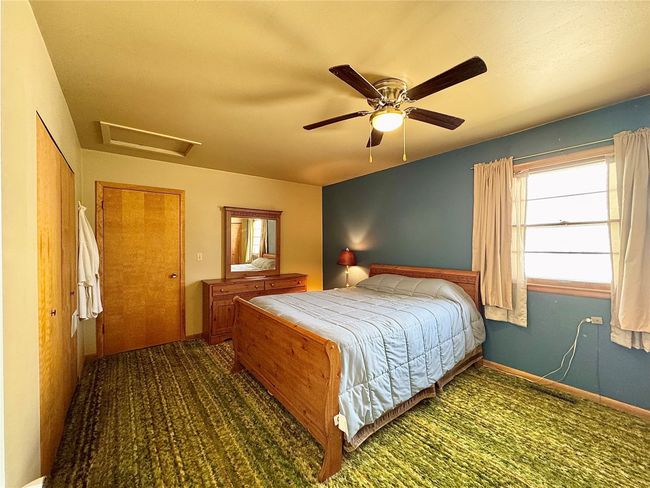 1001 Sw 2 Nd St, Home with 3 bedrooms, 2 bathrooms and null parking in Eagle Grove IA | Image 5