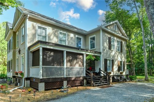 201 Mccormack Ave, Ridgeland, SC, 29936-9197 | Card Image