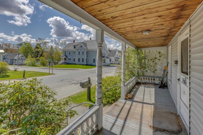 93 Pleasant Street, House other with 5 bedrooms, 1 bathrooms and null parking in Littleton NH | Image 3
