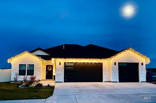1980 Columbia Dr, Twin Falls, ID, 83301-5982 | Card Image