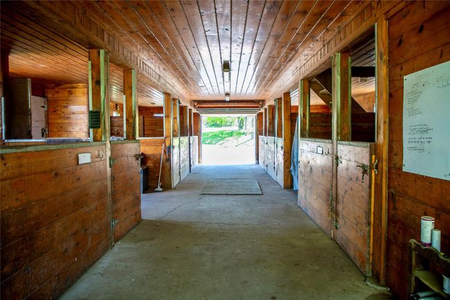 View of stable | Image 33