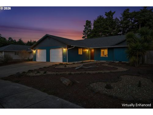 2 Park Village Dr, Florence, OR, 97439-9586 | Card Image