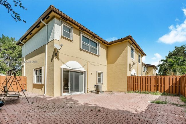 5000 Sw 136 Th Ave, Townhouse with 3 bedrooms, 3 bathrooms and null parking in Miramar FL | Image 22