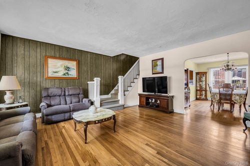 1832 Narragansett Avenue Avenue, New York, NY, 10461 | Card Image